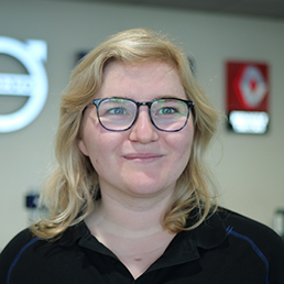 Contact met Jet Gloudemans, Service Adviseur bij BAS Truck Center