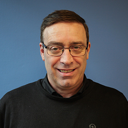 Contact met Helgo van den Akker, Service Coördinator bij bas truck center