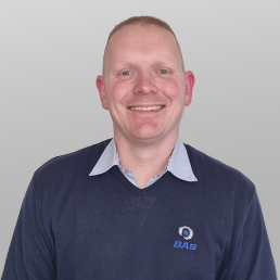 contact met Sjimmie Vilé, Service Coördinator bij BAS Truck Center