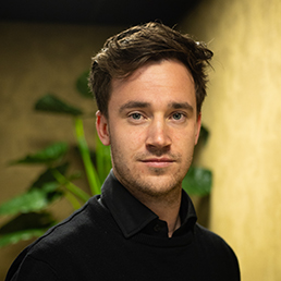 Contact met Stijn van Wel, Service Coördinator bij BAS Truck Center