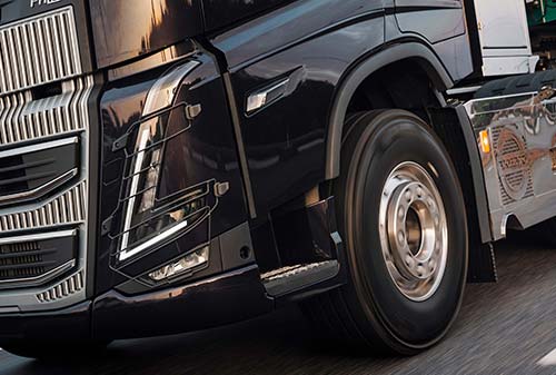 Volvo FH16 zijkant