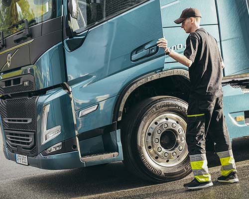 Volvo FM instap linksvoor