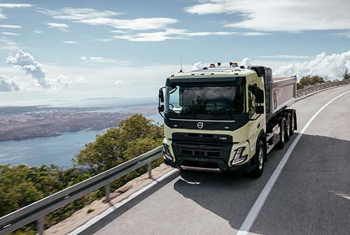 Volvo FMX op weg